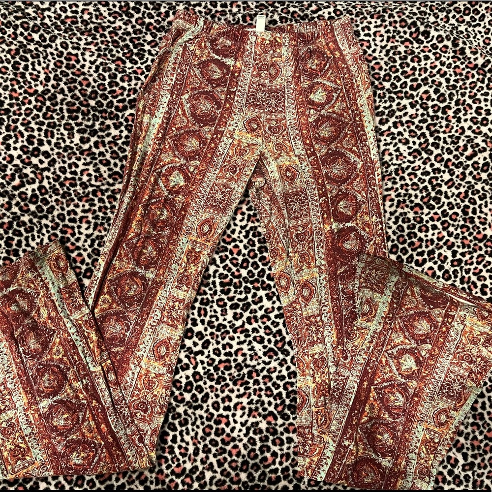 ❀ cute billabong high wasted flared pants ❀